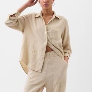 GAP | Large | Crinkle Gauze Button-Down Shirt